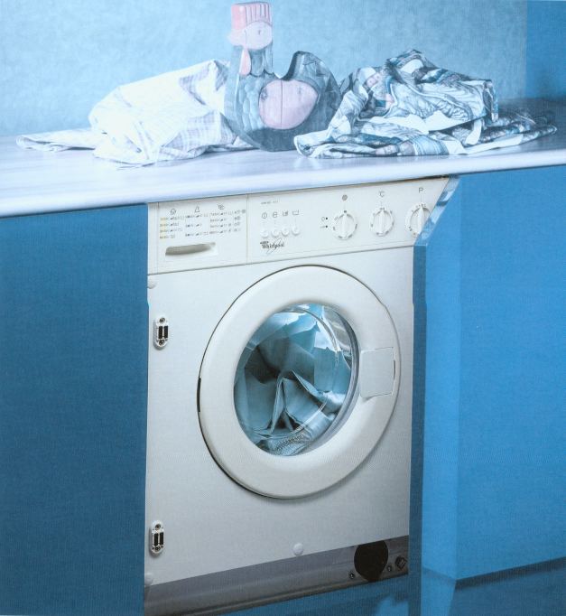 встроенная стиральная машина 
